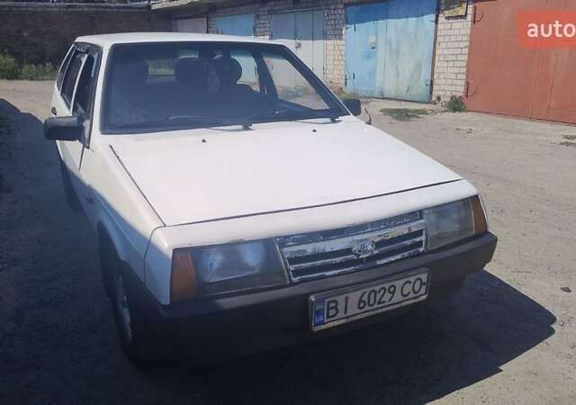 Белый ВАЗ 2109, объемом двигателя 1.5 л и пробегом 3 тыс. км за 1100 $, фото 1 на Automoto.ua
