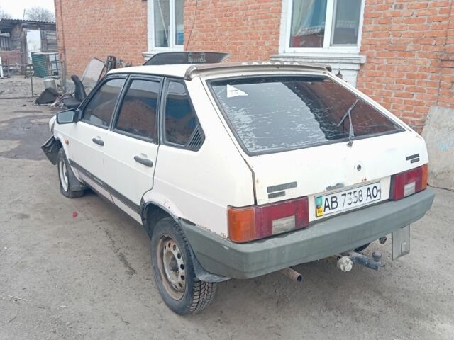 Белый ВАЗ 2109, объемом двигателя 1.5 л и пробегом 90 тыс. км за 316 $, фото 1 на Automoto.ua