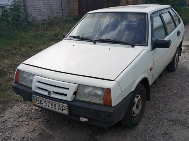 Белый ВАЗ 2109, объемом двигателя 0 л и пробегом 260 тыс. км за 846 $, фото 1 на Automoto.ua