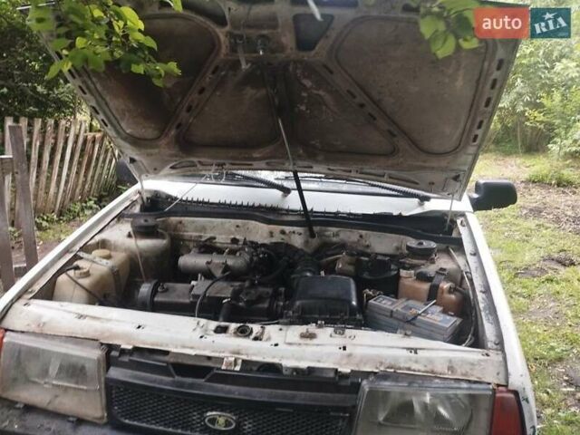 Белый ВАЗ 2109, объемом двигателя 1.5 л и пробегом 80 тыс. км за 364 $, фото 1 на Automoto.ua