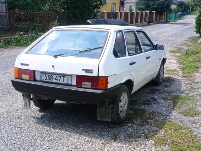 Белый ВАЗ 2109, объемом двигателя 0 л и пробегом 400 тыс. км за 1500 $, фото 1 на Automoto.ua
