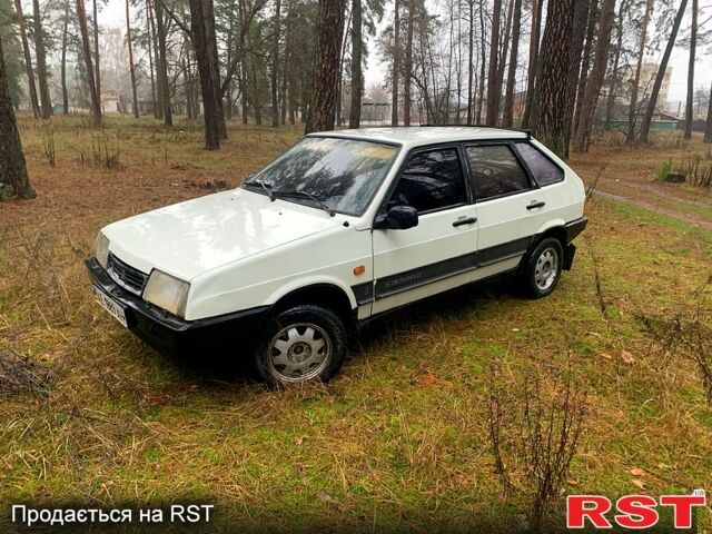 Белый ВАЗ 2109, объемом двигателя 1.5 л и пробегом 120 тыс. км за 900 $, фото 1 на Automoto.ua