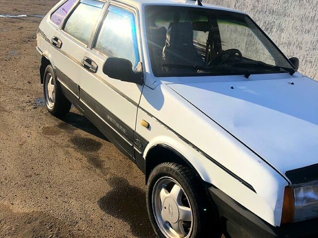 Белый ВАЗ 2109, объемом двигателя 1.5 л и пробегом 0 тыс. км за 900 $, фото 1 на Automoto.ua