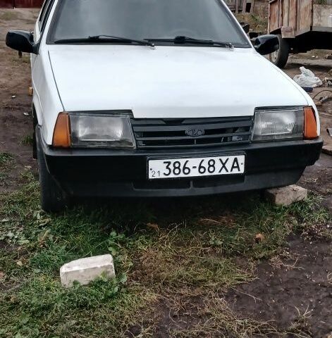 Белый ВАЗ 2109, объемом двигателя 0 л и пробегом 444 тыс. км за 1209 $, фото 1 на Automoto.ua