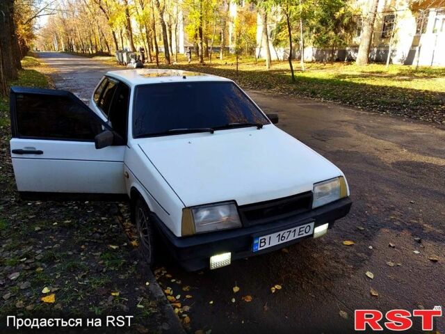 Белый ВАЗ 2109, объемом двигателя 1.3 л и пробегом 256 тыс. км за 800 $, фото 1 на Automoto.ua