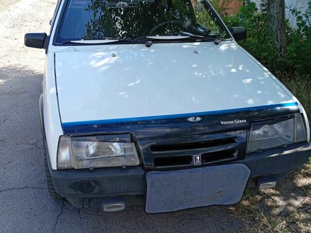 Белый ВАЗ 2109, объемом двигателя 1.6 л и пробегом 2 тыс. км за 890 $, фото 1 на Automoto.ua