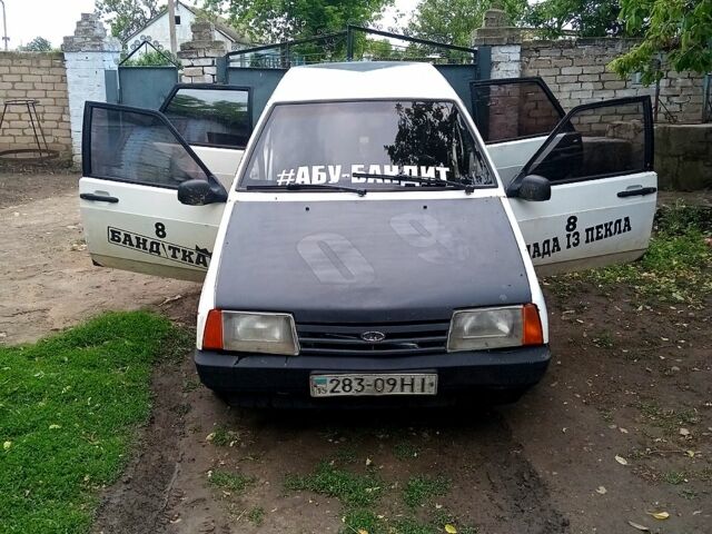 Белый ВАЗ 2109, объемом двигателя 1.5 л и пробегом 110 тыс. км за 800 $, фото 1 на Automoto.ua