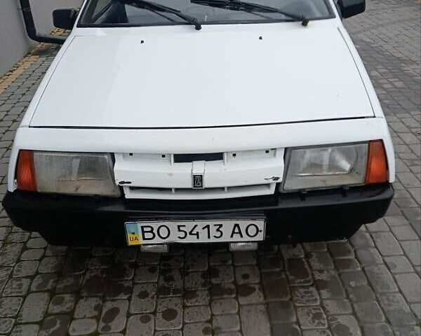 Белый ВАЗ 2109, объемом двигателя 1.3 л и пробегом 100 тыс. км за 700 $, фото 1 на Automoto.ua