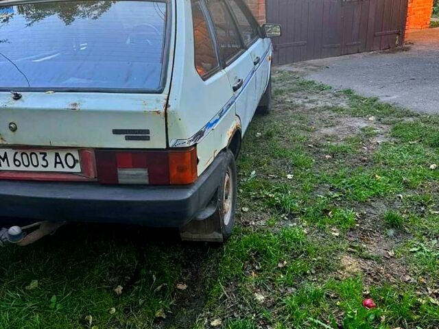 Білий ВАЗ 2109, об'ємом двигуна 1.3 л та пробігом 0 тис. км за 700 $, фото 1 на Automoto.ua