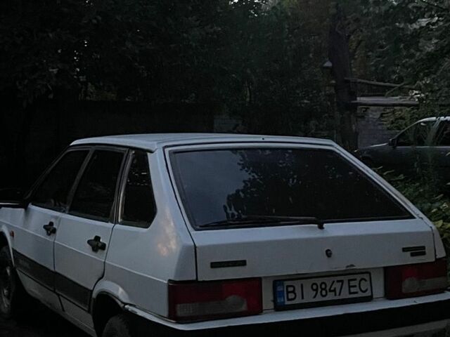 Белый ВАЗ 2109, объемом двигателя 1.29 л и пробегом 300 тыс. км за 668 $, фото 1 на Automoto.ua