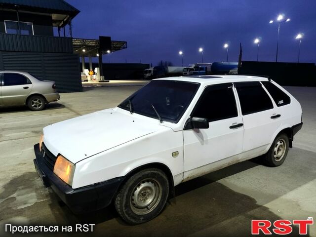 Белый ВАЗ 2109, объемом двигателя 1.3 л и пробегом 250 тыс. км за 750 $, фото 1 на Automoto.ua
