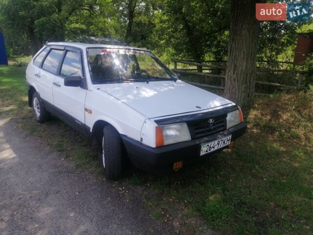 Белый ВАЗ 2109, объемом двигателя 1.5 л и пробегом 265 тыс. км за 1160 $, фото 1 на Automoto.ua