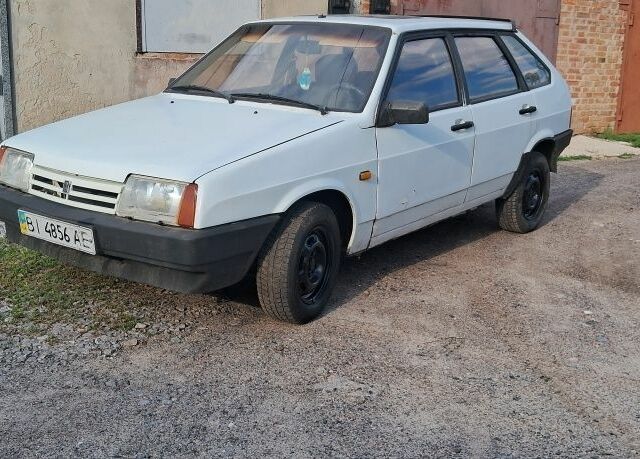 Білий ВАЗ 2109, об'ємом двигуна 1.5 л та пробігом 235 тис. км за 698 $, фото 1 на Automoto.ua