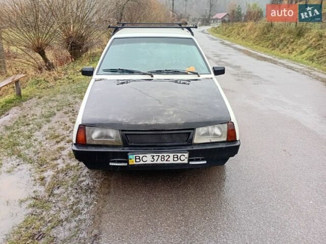 Білий ВАЗ 2109, об'ємом двигуна 1.5 л та пробігом 220 тис. км за 450 $, фото 1 на Automoto.ua