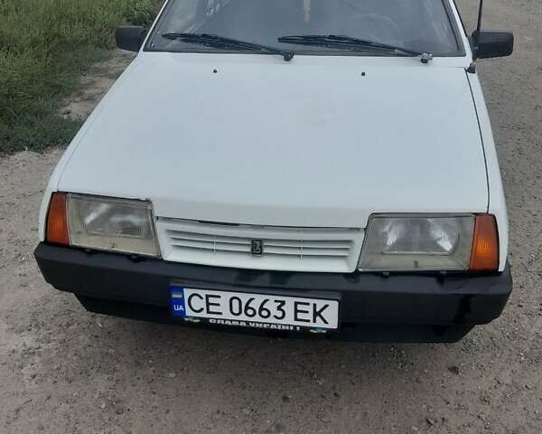 Белый ВАЗ 2109, объемом двигателя 1.5 л и пробегом 305 тыс. км за 1300 $, фото 1 на Automoto.ua