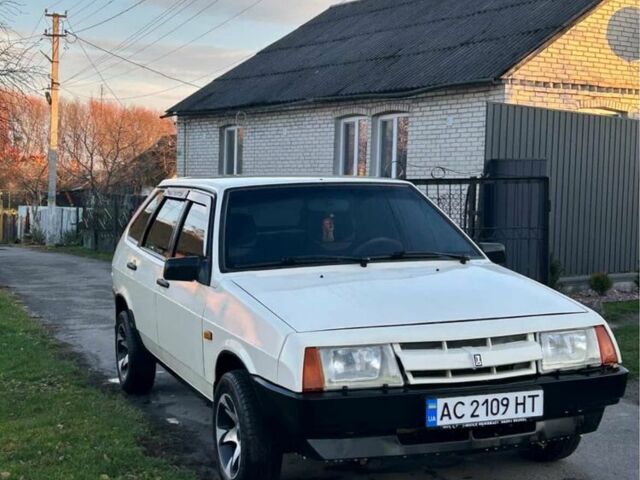 Белый ВАЗ 2109, объемом двигателя 1.3 л и пробегом 60 тыс. км за 1650 $, фото 1 на Automoto.ua