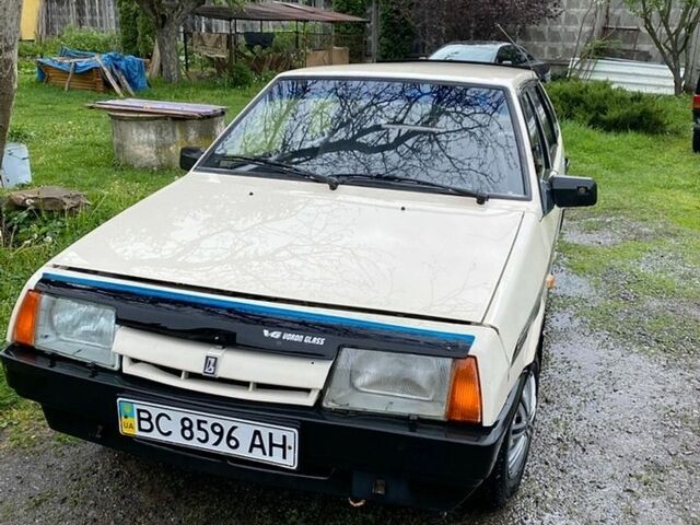 Белый ВАЗ 2109, объемом двигателя 1.3 л и пробегом 77 тыс. км за 800 $, фото 1 на Automoto.ua