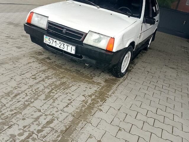 Белый ВАЗ 2109, объемом двигателя 1.5 л и пробегом 0 тыс. км за 800 $, фото 1 на Automoto.ua
