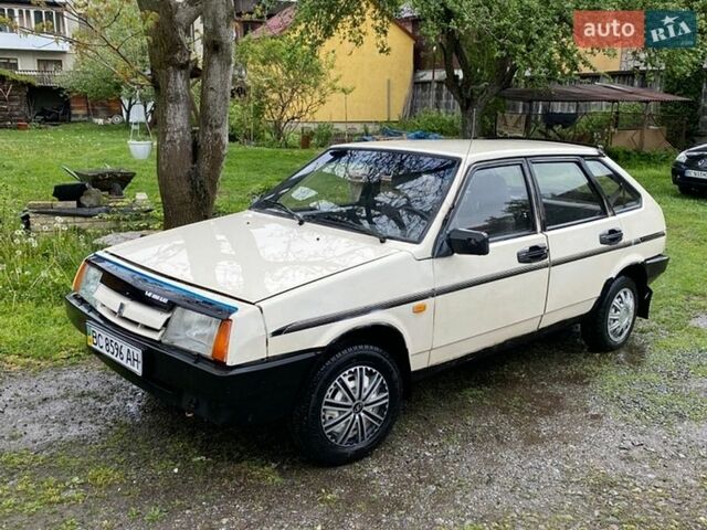 Белый ВАЗ 2109, объемом двигателя 1.3 л и пробегом 77 тыс. км за 850 $, фото 1 на Automoto.ua