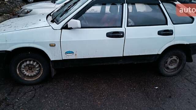 Білий ВАЗ 2109, об'ємом двигуна 1.29 л та пробігом 300 тис. км за 750 $, фото 1 на Automoto.ua