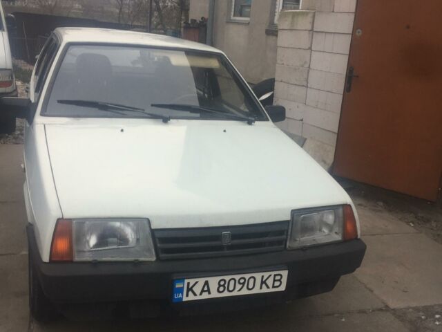 Белый ВАЗ 2109, объемом двигателя 1.5 л и пробегом 175 тыс. км за 2200 $, фото 1 на Automoto.ua
