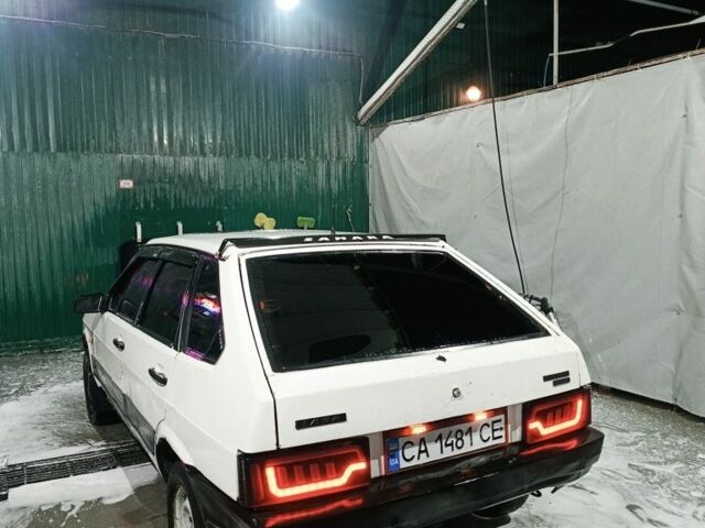 Белый ВАЗ 2109, объемом двигателя 1.5 л и пробегом 87 тыс. км за 451 $, фото 1 на Automoto.ua
