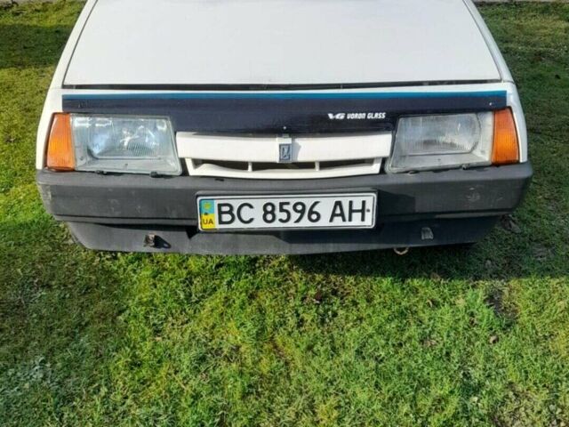 Белый ВАЗ 2109, объемом двигателя 1.3 л и пробегом 77 тыс. км за 800 $, фото 1 на Automoto.ua
