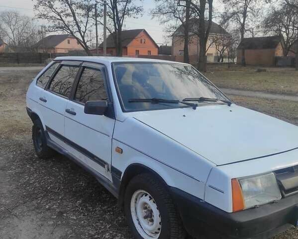 Белый ВАЗ 2109, объемом двигателя 1.3 л и пробегом 365 тыс. км за 1167 $, фото 1 на Automoto.ua