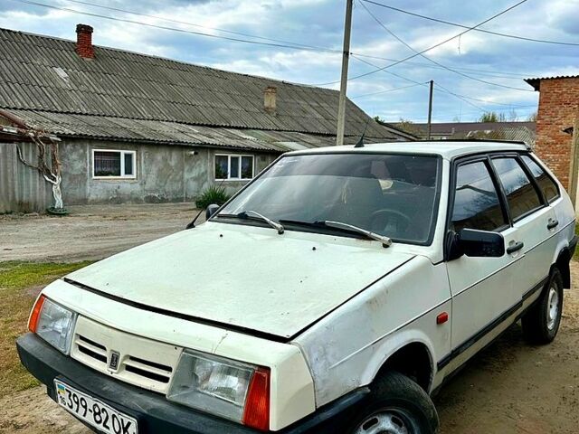 Белый ВАЗ 2109, объемом двигателя 1.3 л и пробегом 50 тыс. км за 720 $, фото 1 на Automoto.ua