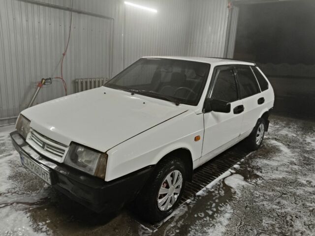 Белый ВАЗ 2109, объемом двигателя 1.3 л и пробегом 222 тыс. км за 969 $, фото 1 на Automoto.ua