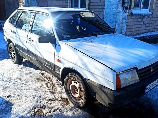 Белый ВАЗ 2109, объемом двигателя 1.3 л и пробегом 0 тыс. км за 900 $, фото 1 на Automoto.ua