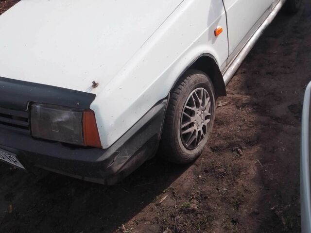 Білий ВАЗ 2109, об'ємом двигуна 1.5 л та пробігом 100 тис. км за 565 $, фото 1 на Automoto.ua