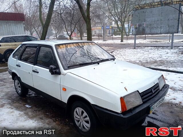 Белый ВАЗ 2109, объемом двигателя 1.1 л и пробегом 15 тыс. км за 800 $, фото 1 на Automoto.ua