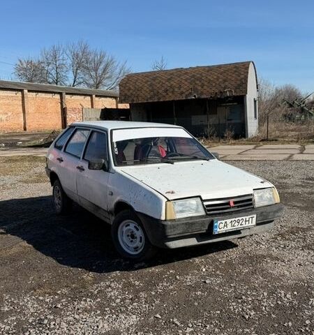 Белый ВАЗ 2109, объемом двигателя 1.5 л и пробегом 200 тыс. км за 650 $, фото 1 на Automoto.ua