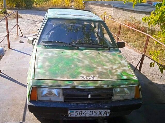 Белый ВАЗ 2109, объемом двигателя 1.3 л и пробегом 50 тыс. км за 500 $, фото 1 на Automoto.ua