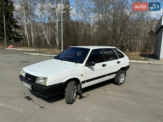 Белый ВАЗ 2109, объемом двигателя 1.5 л и пробегом 250 тыс. км за 800 $, фото 1 на Automoto.ua