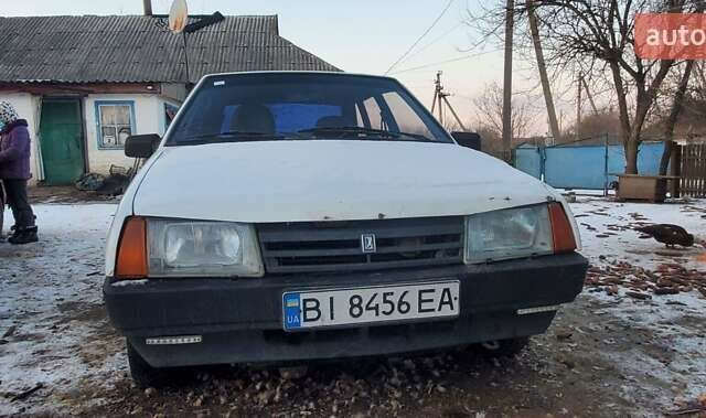 Белый ВАЗ 2109, объемом двигателя 1.5 л и пробегом 65 тыс. км за 1000 $, фото 1 на Automoto.ua