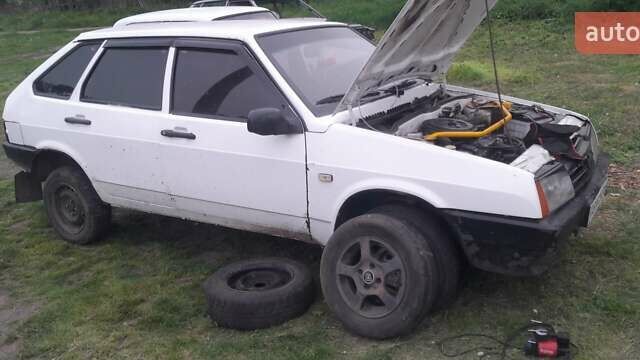 Білий ВАЗ 2109, об'ємом двигуна 1.5 л та пробігом 300 тис. км за 750 $, фото 1 на Automoto.ua