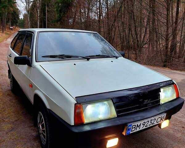 Білий ВАЗ 2109, об'ємом двигуна 1.5 л та пробігом 325 тис. км за 1000 $, фото 1 на Automoto.ua