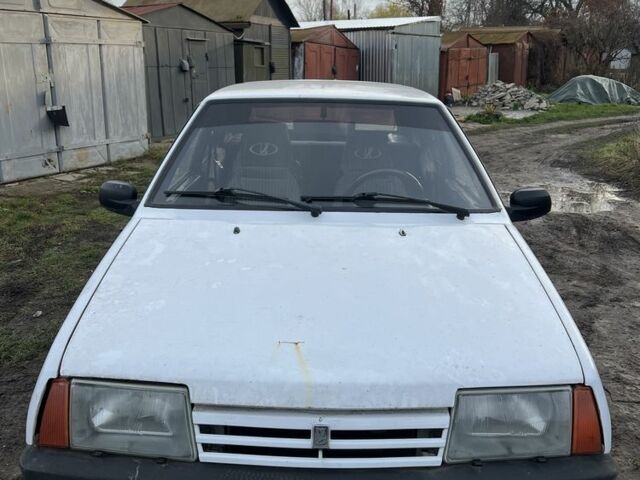 Белый ВАЗ 2109, объемом двигателя 1.5 л и пробегом 3 тыс. км за 600 $, фото 1 на Automoto.ua