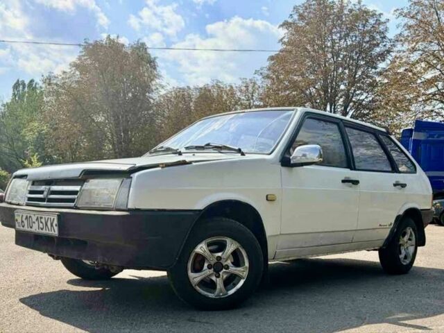 Белый ВАЗ 2109, объемом двигателя 1.3 л и пробегом 200 тыс. км за 954 $, фото 1 на Automoto.ua