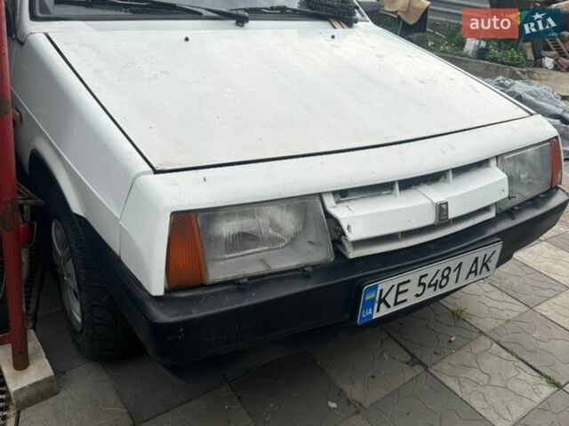 Белый ВАЗ 2109, объемом двигателя 1.29 л и пробегом 300 тыс. км за 380 $, фото 1 на Automoto.ua