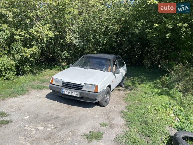 Белый ВАЗ 2109, объемом двигателя 1.5 л и пробегом 11 тыс. км за 700 $, фото 1 на Automoto.ua