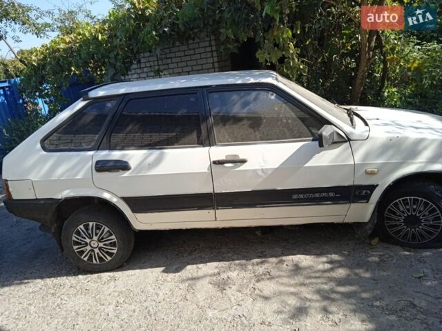 Белый ВАЗ 2109, объемом двигателя 0 л и пробегом 150 тыс. км за 784 $, фото 1 на Automoto.ua