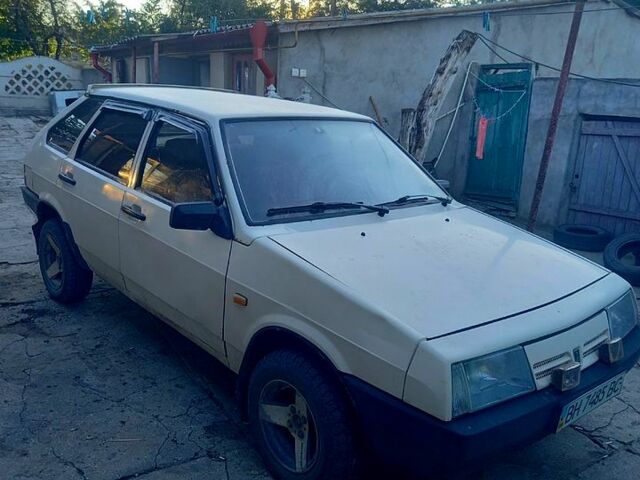 Білий ВАЗ 2109, об'ємом двигуна 1.5 л та пробігом 250 тис. км за 1100 $, фото 1 на Automoto.ua