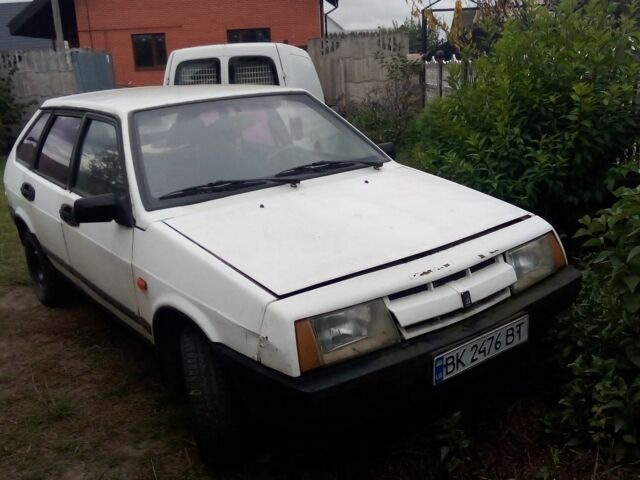 Білий ВАЗ 2109, об'ємом двигуна 1.5 л та пробігом 250 тис. км за 400 $, фото 1 на Automoto.ua