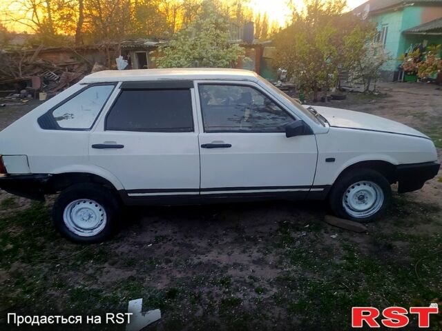 Білий ВАЗ 2109, об'ємом двигуна 1.5 л та пробігом 123 тис. км за 722 $, фото 1 на Automoto.ua