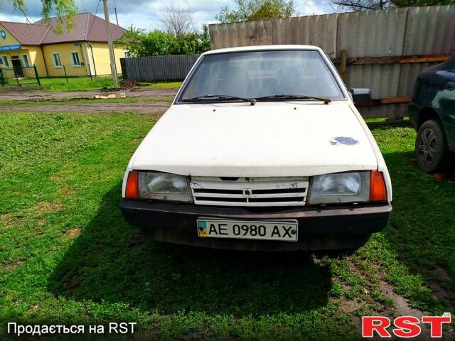 Белый ВАЗ 2109, объемом двигателя 1.5 л и пробегом 0 тыс. км за 600 $, фото 1 на Automoto.ua