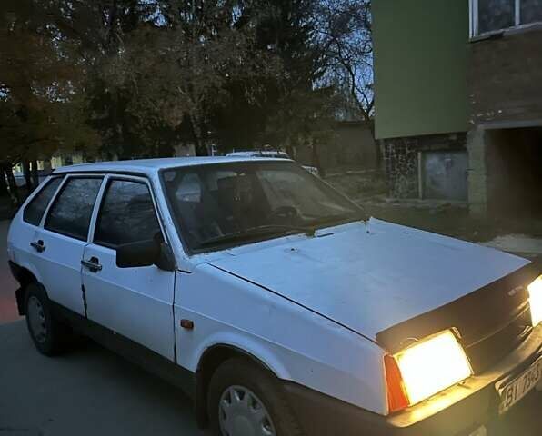 Белый ВАЗ 2109, объемом двигателя 1.5 л и пробегом 500 тыс. км за 1000 $, фото 1 на Automoto.ua