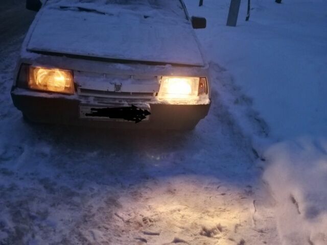 Білий ВАЗ 2109, об'ємом двигуна 1 л та пробігом 3 тис. км за 290 $, фото 1 на Automoto.ua